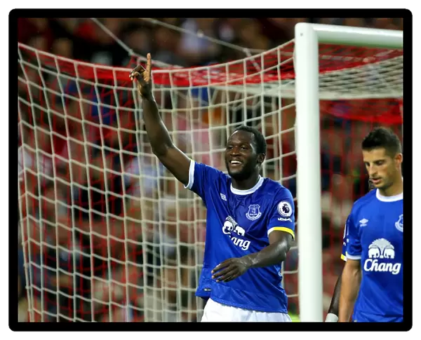 Everton's Romelu Lukaku Rejoices in Scoring His Second Goal Against Sunderland at Stadium of Light