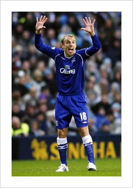 Phil Neville Gives Instructions: Everton vs Manchester City (08 / 09)