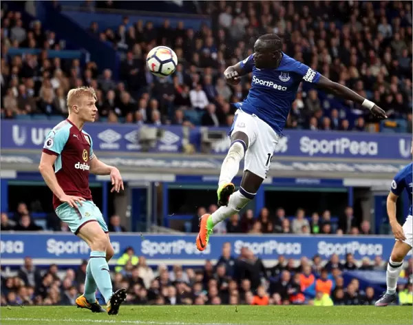 Wide Miss: Oumar Niasse Heads Astray During Everton vs Burnley Premier League Match at Goodison Park