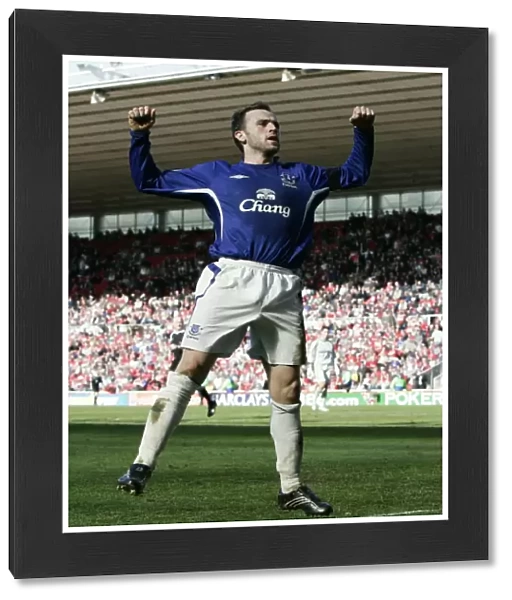 Everton's McFadden Scores Debut Goal: Triumphing Over Middlesbrough in FA Barclays Premiership 05 / 06