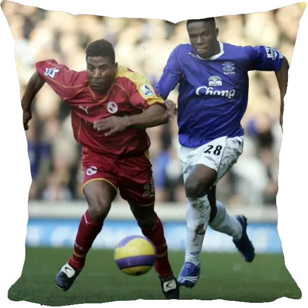 Clash at Goodison Park: Victor Anichebe vs. Ulises De La Cruz (Everton vs. Reading, FA Barclays Premiership, January 14, 2007)