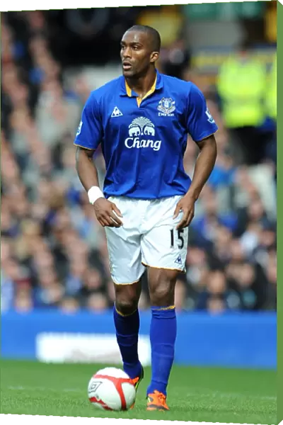 Determined Sylvain Distin Leads Everton to FA Cup Sixth Round Victory over Sunderland at Goodison Park