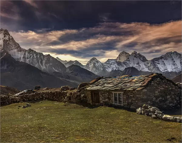 A hut in high himalayas