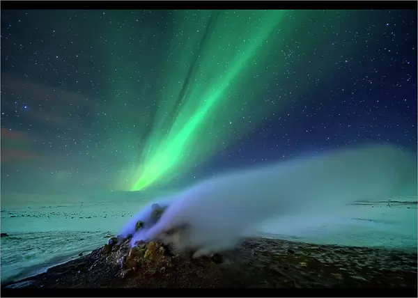 Northern light and hot spring