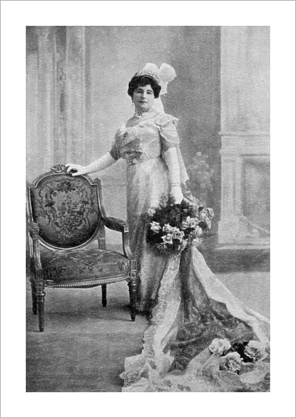 Baroness Orczy, British novelist, playwright and artist of Hungarian origin, 1913. Artist: Bassano Studio