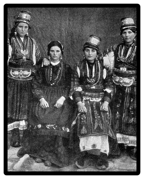 Romany women, Albania, 1922. Artist: Underwood & Underwood