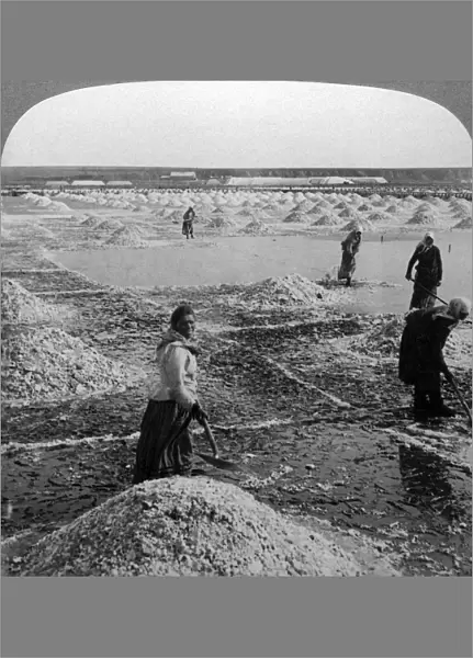 Reservoir after evaporation, turning up the salt fields, Solinen, Russia. Artist: Underwood & Underwood