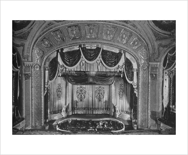 Proscenium arch, the Tivoli Theatre, Chicago, Illinois, 1925