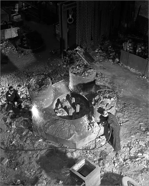 Pole magnet casting from above, Edgar Allens steel foundry, Sheffield, South Yorkshire, 1963