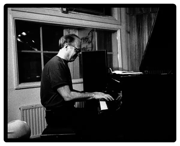 Steve Kuhn, Tenor Clef, Hoxton Square, London, May 1992. Artist: Brian O Connor