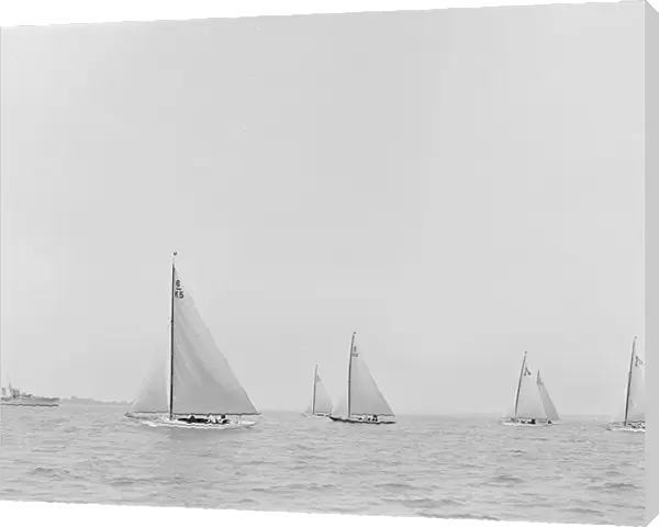Boats Polly, Jean and Victoria starting 6 Metre race, 1921