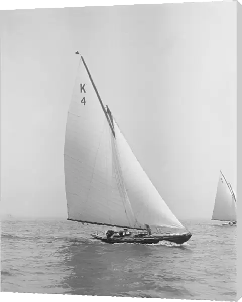 The 7 Metre Anitra (K4) sailing close-hauled, 1912. Creator: Kirk & Sons of Cowes