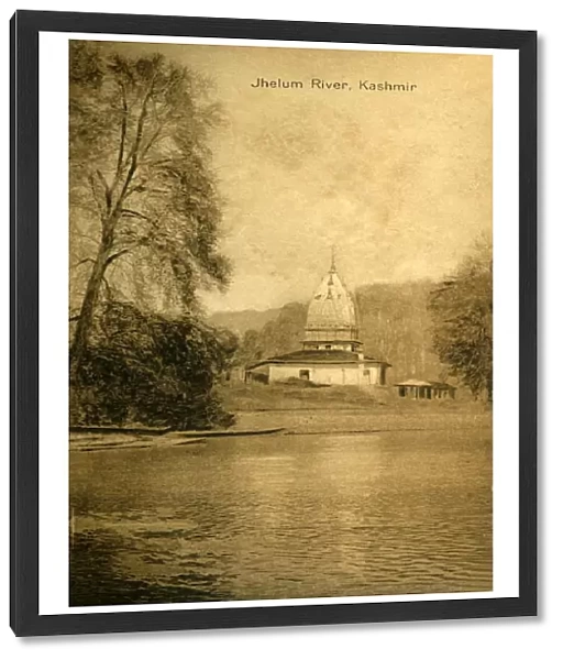 Jhelum River, Kashmir, c1918-c1939. Creator: Unknown