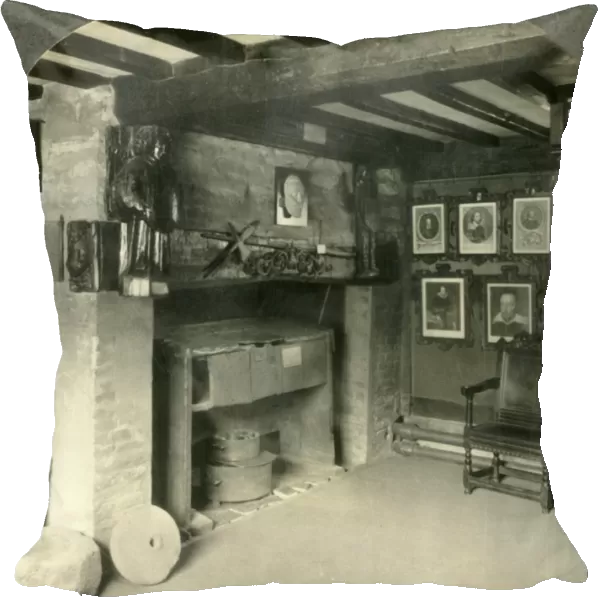 Living Room in Shakespeares House, Stratford-on-Avon, England. c1930s. Creator: Unknown