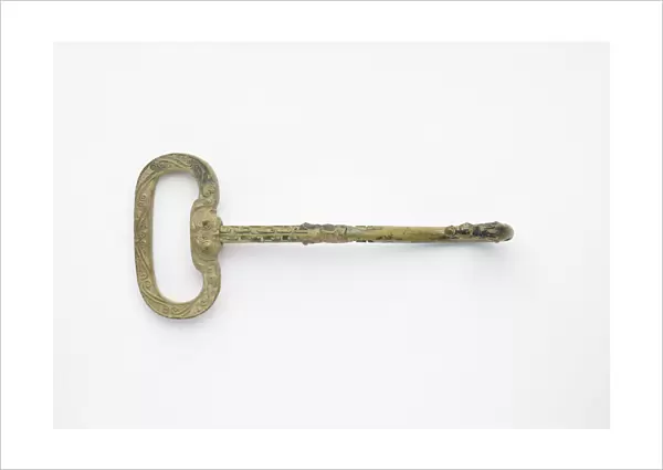 Hinged garment hook with dragon, Late Eastern Zhou dynasty, 5th-4th century BCE