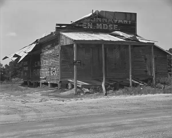 Abandoned store, Advance, Alabama, 1935 or 1936. Creator: Walker Evans
