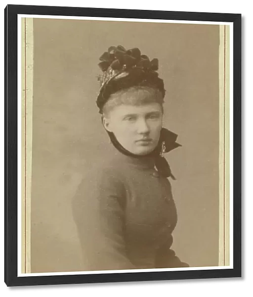 Grand Duchess Serge, Elizabeth of Hesse, half-length portrait, facing front, between 1870 and 1880. Creator: Unknown