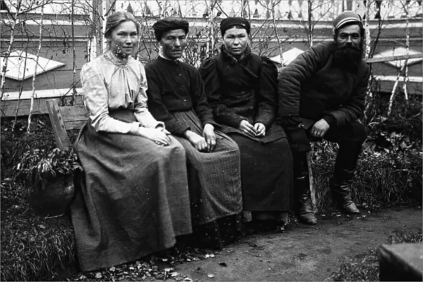 Old Believer family, 1890. Creator: Unknown
