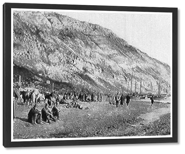 Sur la Cote Albanaise, a Saint-Jean-De-Medua; troupes serbes sur la plage. 1916. Creator: Samson Tchernoff