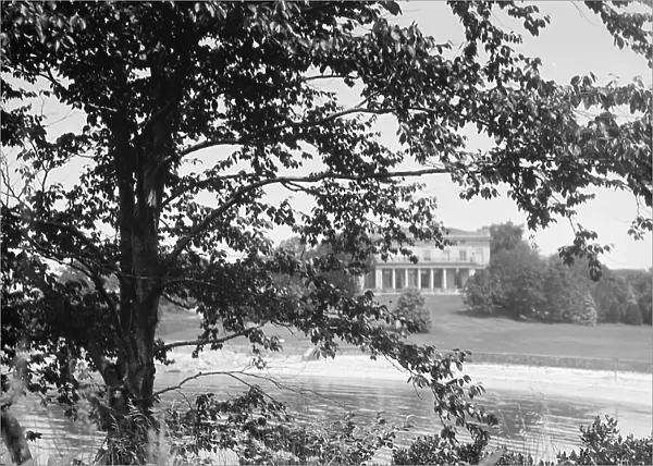 Langeloth estate, Riverside, Connecticut, 1932 June 7. Creator: Arnold Genthe