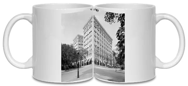 Southern Building, Washington, D.C. between 1910 and 1920. Creator: Unknown