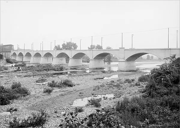 U. and M.V. [Utica & Mohawk Valley] railway bridge, Herkimer, N.Y. between 1900 and 1910. Creator: Unknown. U. and M.V. [Utica & Mohawk Valley] railway bridge, Herkimer, N.Y. between 1900 and 1910. Creator: Unknown