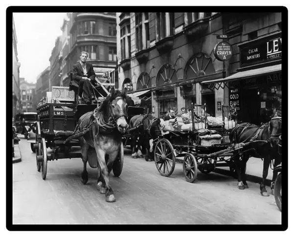 Horse drawn carts in London in 1939