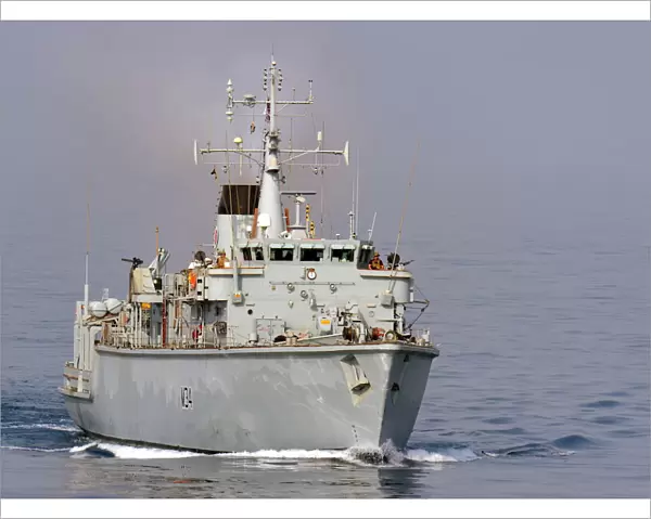 HMS Middleton in the Straits of Hormuz