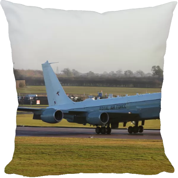First Rivet Joint Aircraft Lands at RAF Waddington