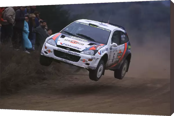 FIA World Rally-Colin McRae and Nicky Grist jumping in the Ford