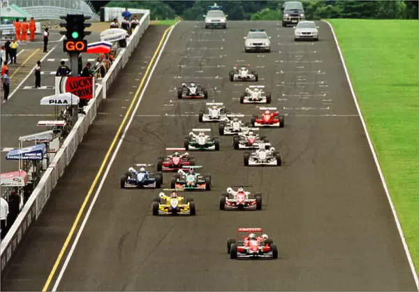 2001 Japanese Formula Three Sugo, Japan. 29th July 2001. Start of the race