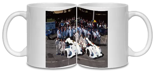 Le Mans 24 Hours: The 1999 BMW team, L-R: Yannick Dalmas, Joachim Winkelhock, Pierluigi Martini, Tom Kristensen, JJ Lehto, Jorg Muller