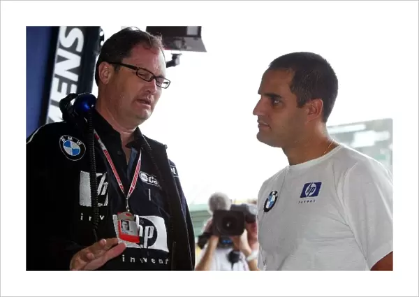 Formula One World Championship: Frank Dernie Williams Special Projects Manager talks with Juan Pablo Montoya Williams