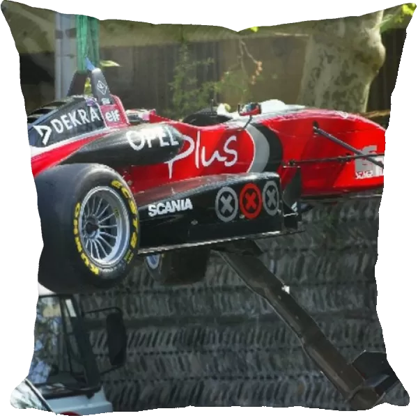 Formula 3 Euro Series: The car of Nicolas Lapierre Team Signature Plus is craned away after a practice crash