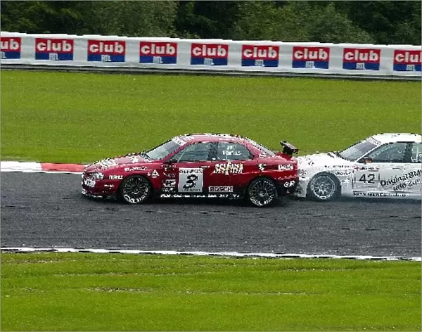 FIA ETCC: Aggressive racing between Jorg Muller, BMW 320i, right, and Augusto Farfus, Alfa Romeo 156