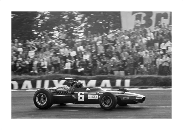 1968 British Grand Prix. Brands Hatch, Great Britain. 20 July 1968. Jacky Ickx, Ferrari 312, 3rd position, action. World Copyright: LAT Photographic Ref: Autocar b&w print