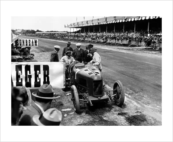 1923 French Grand Prix. Tours, France. 2nd July 1923. Albert Divo (Sunbeam), 2nd position, in the pits, action. World Copyright: LAT Photographic. Ref: B / WPRINT
