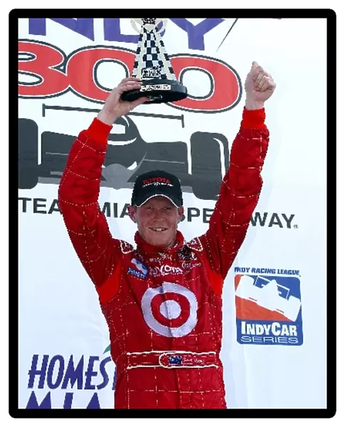 Indy Racing League: Scott Dixon, Target Chip Ganassi Racing, wins the Toyota Indy 300. This was his series debut win