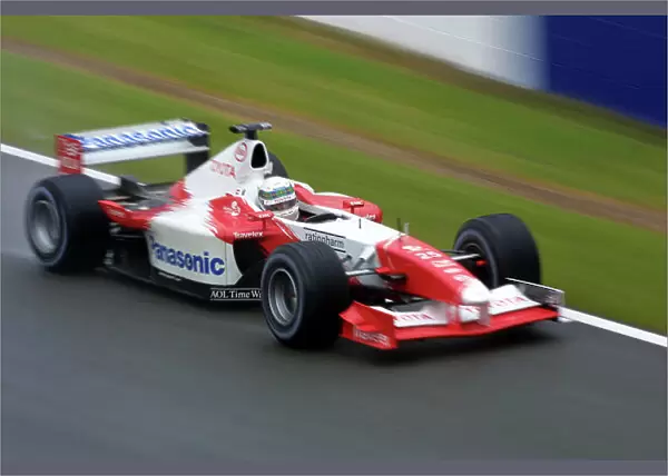 2002 British Grand Prix - Friday Practice Silverstone, England. 5th July 2002 World Copyright - LAT Photographic ref: digital file