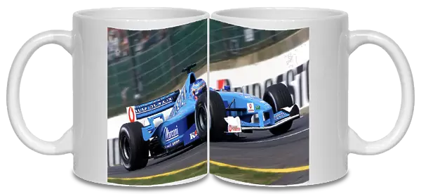 2001 Japanese Grand Prix -Saturday  /  Qualifying Suzuka, Japan. 13th October 2001 Jenson Button, Benetton Renault B201, action. World Copyright: Steve Etherington / LAT Photographic ref: 17.5 MB Digital