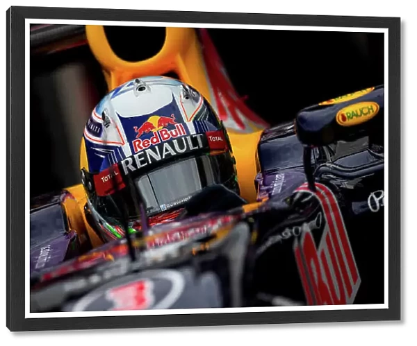 F1 Formula 1 One Gp Grand Prix Portrait Helmets