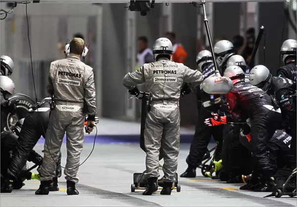 Formula One World Championship: Mercedes pit stop