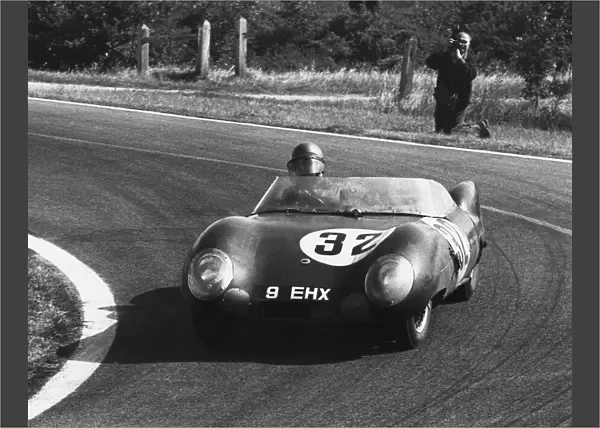 1956 Le Mans 24 hours: Colin Chapman  /  Herbert Mackay-Fraser, retired, action