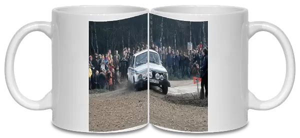 RAC Rally, Great Britain. 17-21 November 1973: Bjorn Waldegaard  /  Hans Thorszelius, 7th position