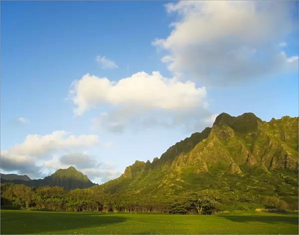 USA, Hawaii, View of Kualoa Ranch from Kualoa Beach Park; Oahu