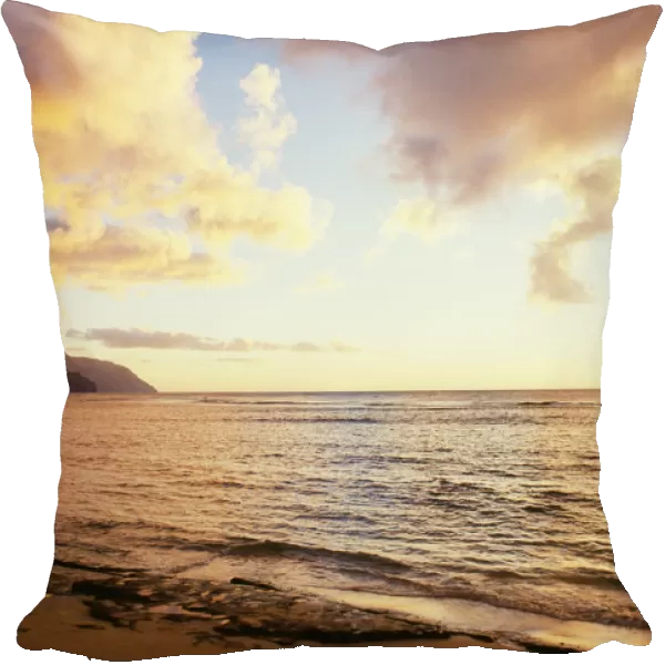 Hawaii, Kauai, Na Pali Coastline, Ke e Beach At Sunset