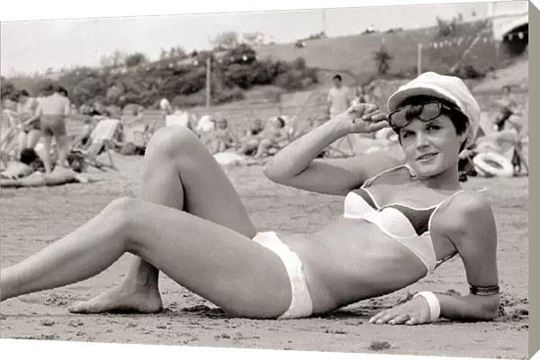 Czech workers at BritainOs Butlins Camp Barry Women Holidaymakers wearing swimming