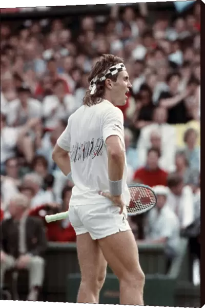 Wimbledon Tennis. Pat Cash. June 1988 88-3488-003