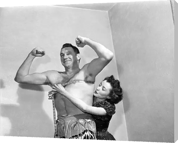 American film actress Brenda Hogan and actor Sonny Tufts pose. May 1952 C2299
