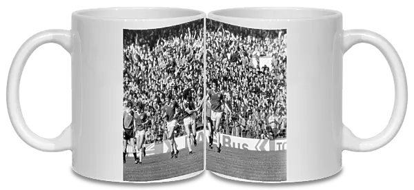 Everton 3 v. Manchester United 3. April 1982 MF06-24-022